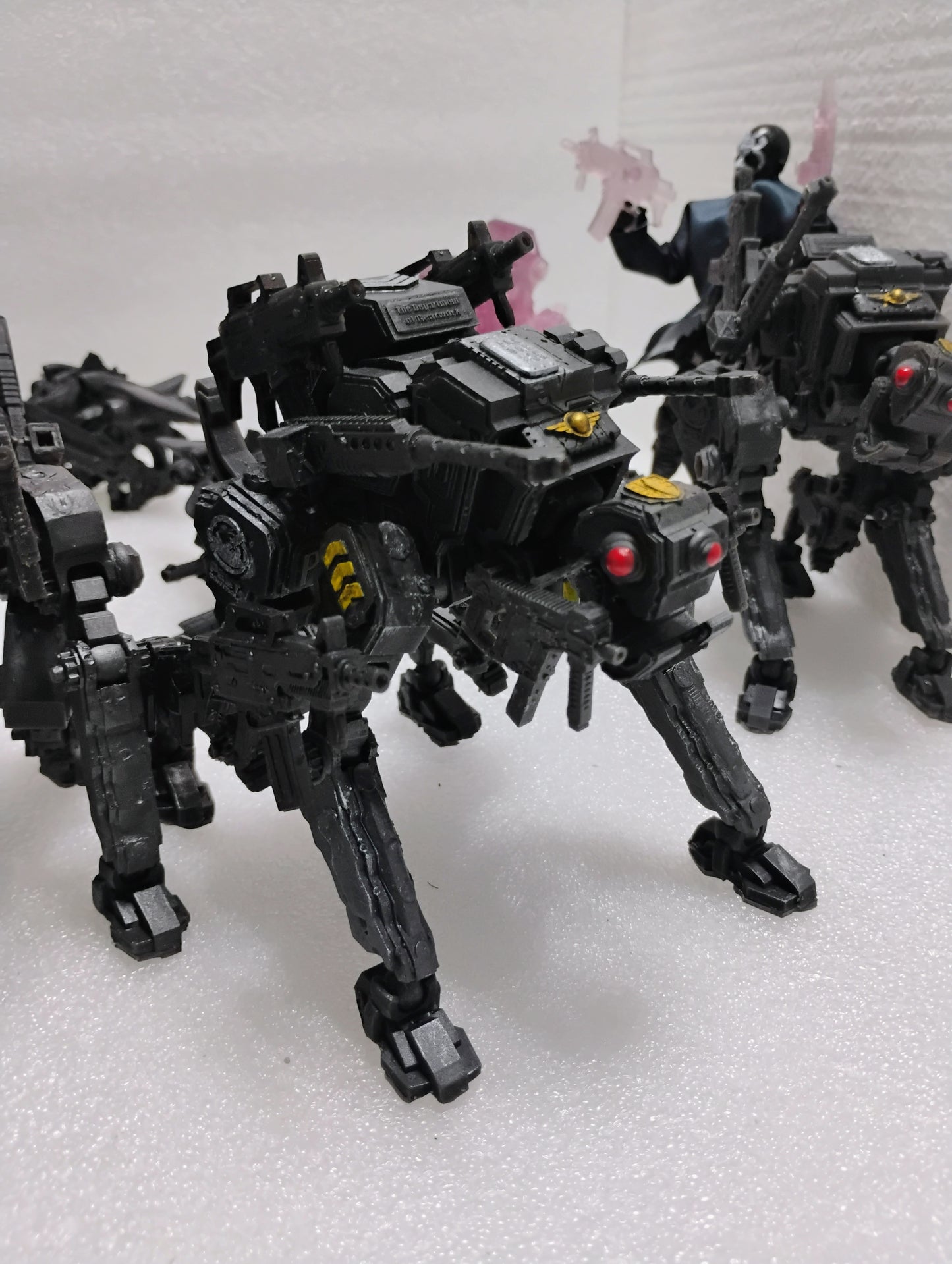 P.A.K. DOG Predator Armored K9 Unit (pre-order)