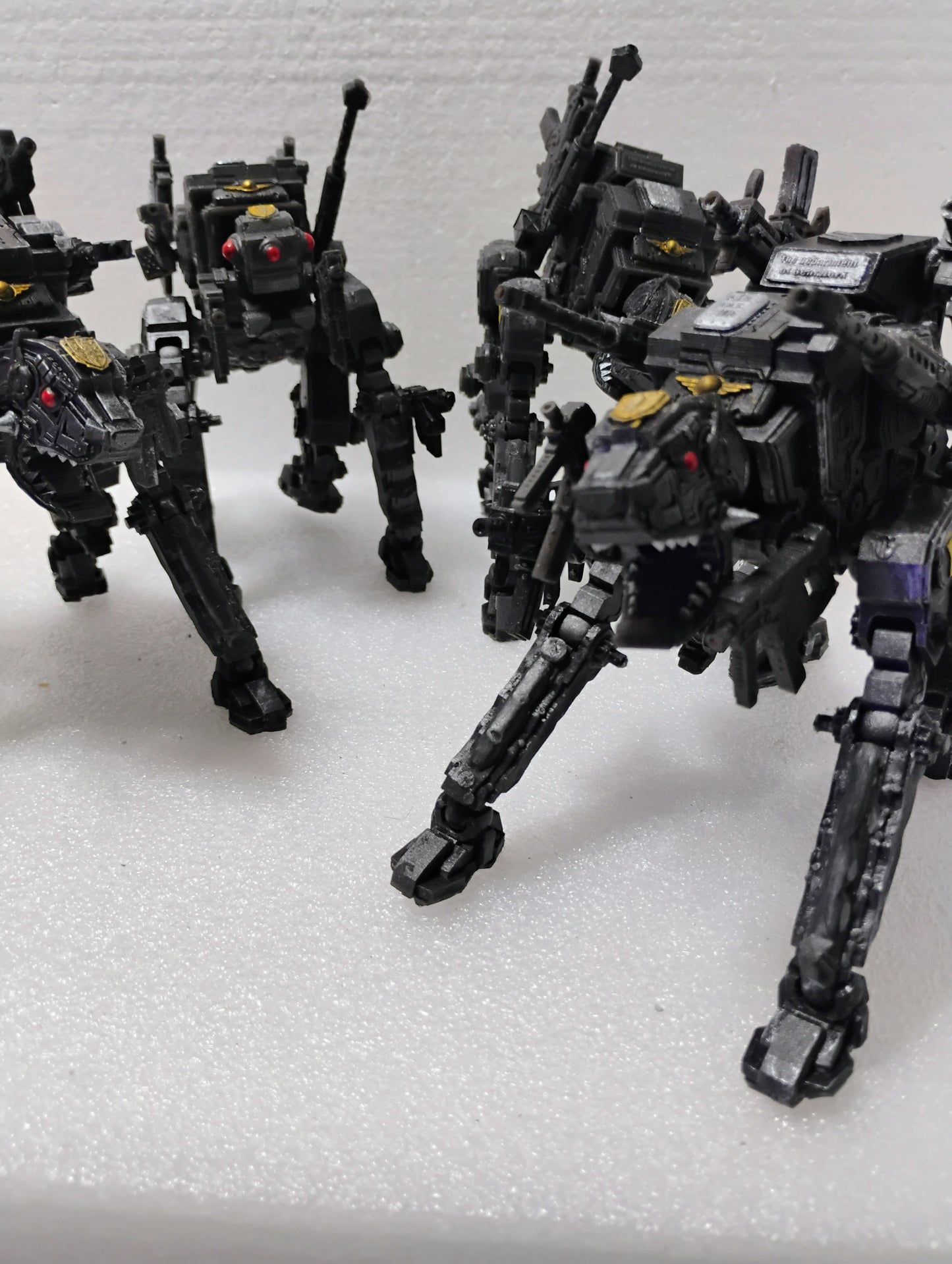 P.A.K. DOG Predator Armored K9 Unit (pre-order)