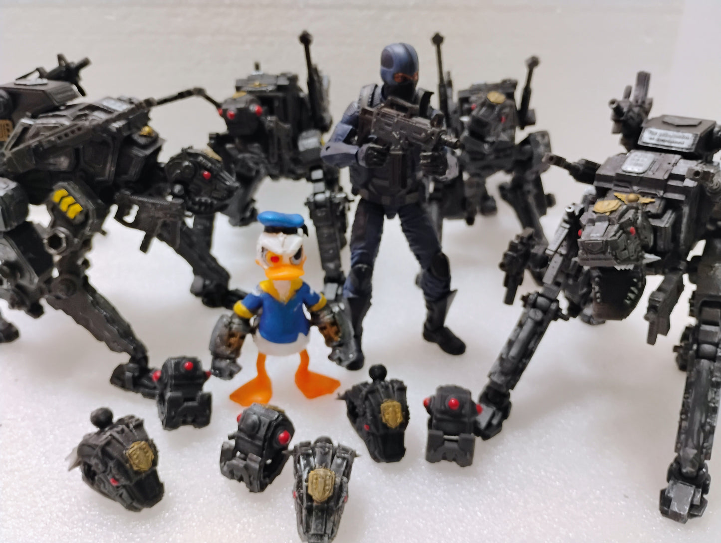 P.A.K. DOG Predator Armored K9 Unit (pre-order)
