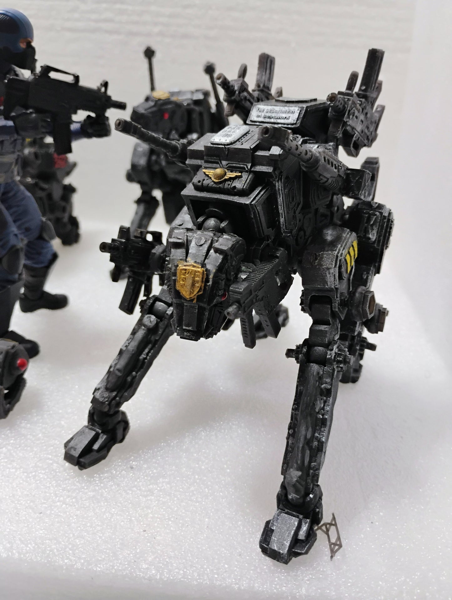 P.A.K. DOG Predator Armored K9 Unit (pre-order)