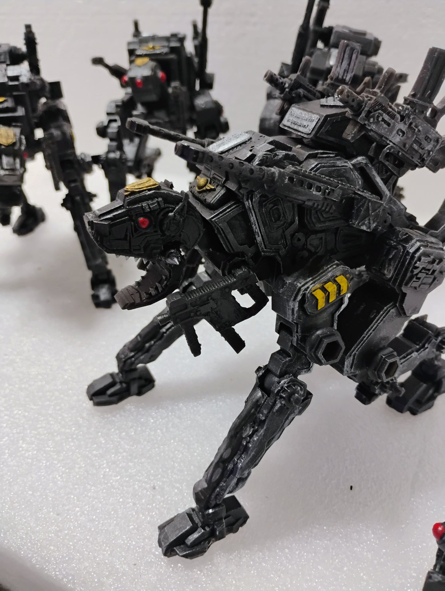 P.A.K. DOG Predator Armored K9 Unit (pre-order)